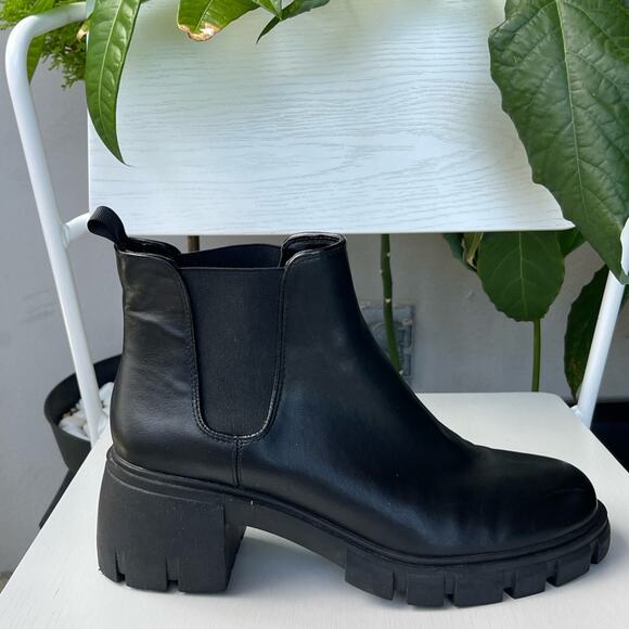 ☘️ Steve Madden  Chunky Chelsea Boots in Black,  US9.5 - Picture 1 of 9